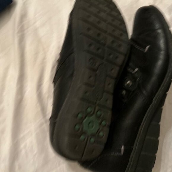 Europeans size 41  womens black   leather shoes spring step 91/2 casual dress - Picture 5 of 6